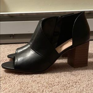 Black opened toed heels